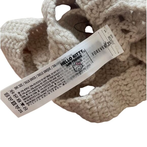 Hello Kitty Beige Crochet Crossbody Bag With Long Strap - Picture 4 of 8